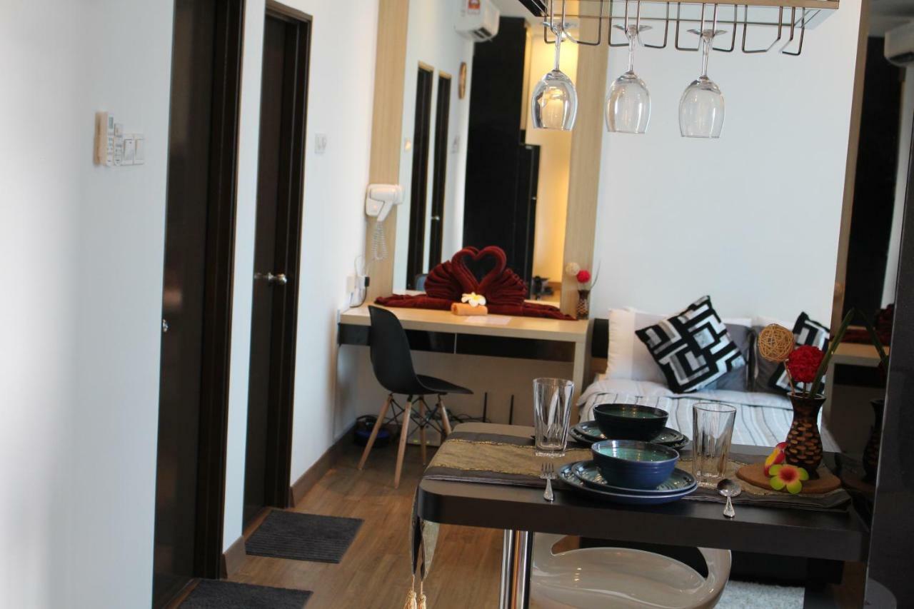 Mlh Deluxe Studio Suites @ Landmark Residence เชอราส ภายนอก รูปภาพ
