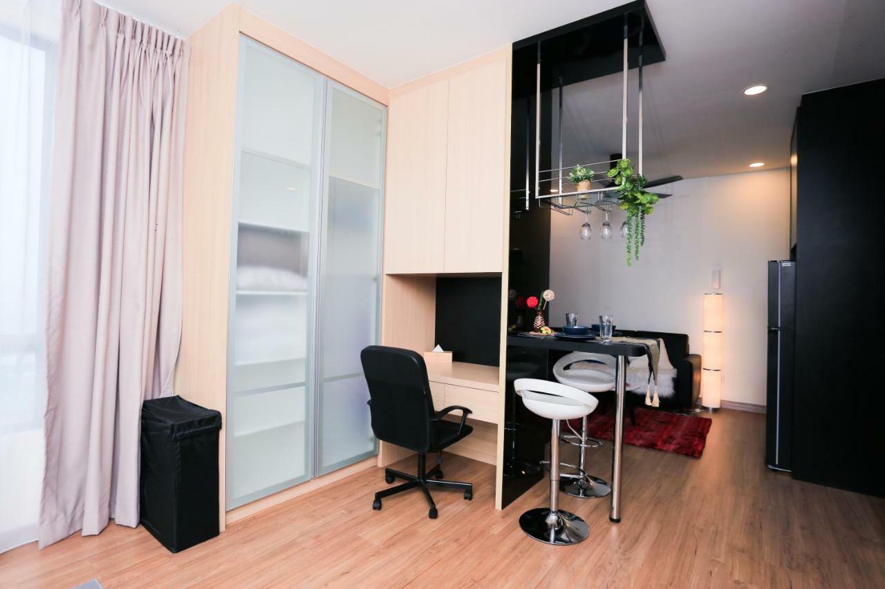 Mlh Deluxe Studio Suites @ Landmark Residence เชอราส ภายนอก รูปภาพ